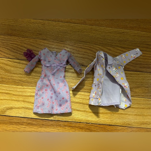 Barbie Clothes - Picture 2 of 4